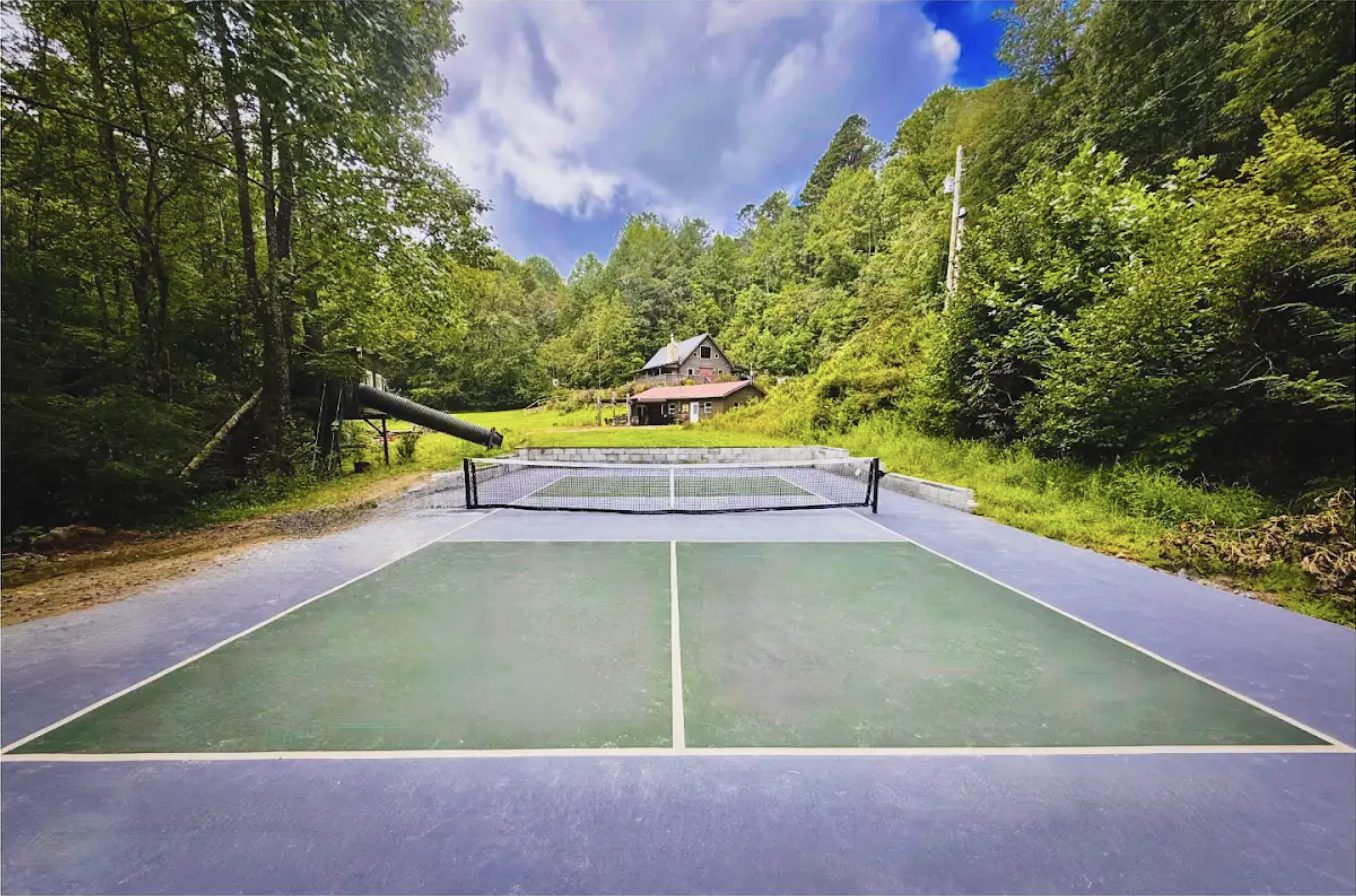 The pickleball court